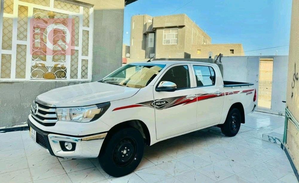 تويوتا هايلوكس